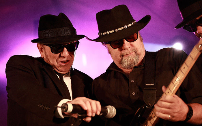 soultrains-blues-brothers18.jpg